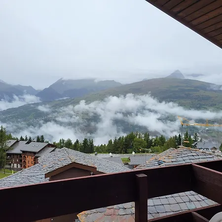 Cosy Pres Des Pistes Avec Balcon Et Tv - Fr-1-181-2832